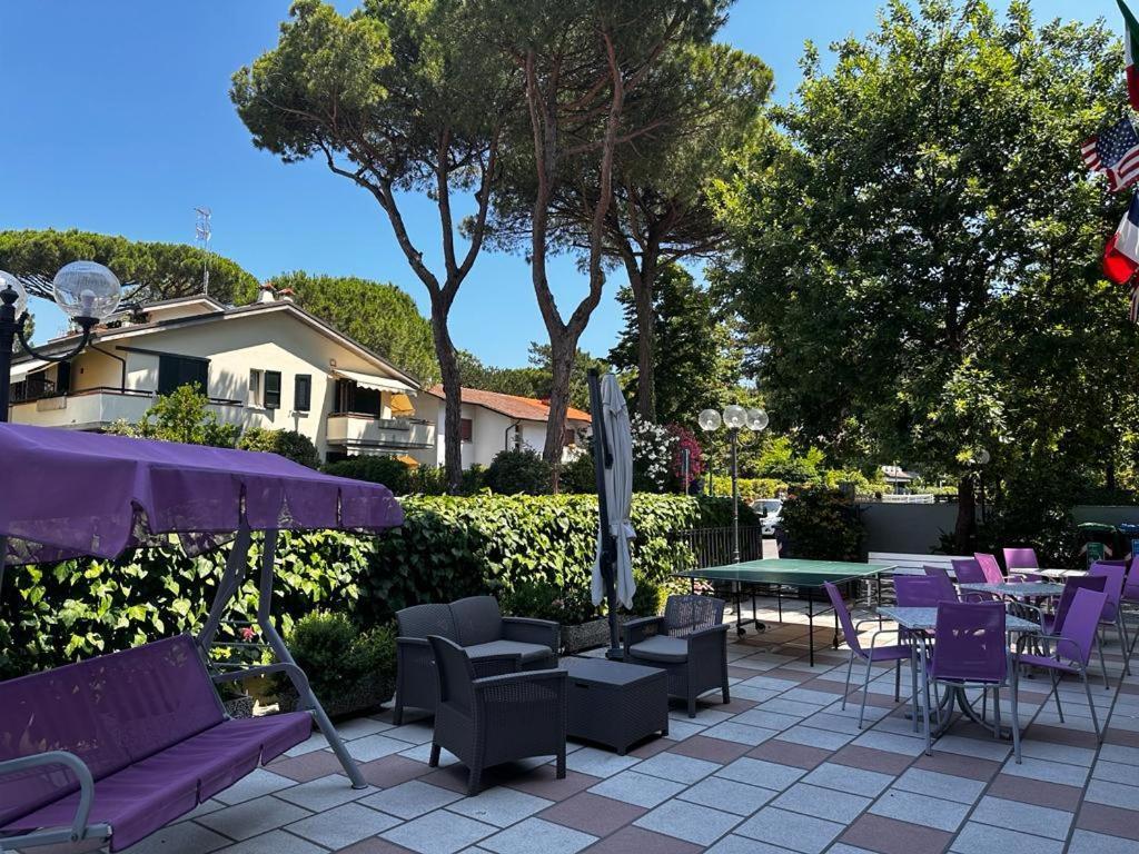 Hotel Singapore Milano Marittima Exteriör bild