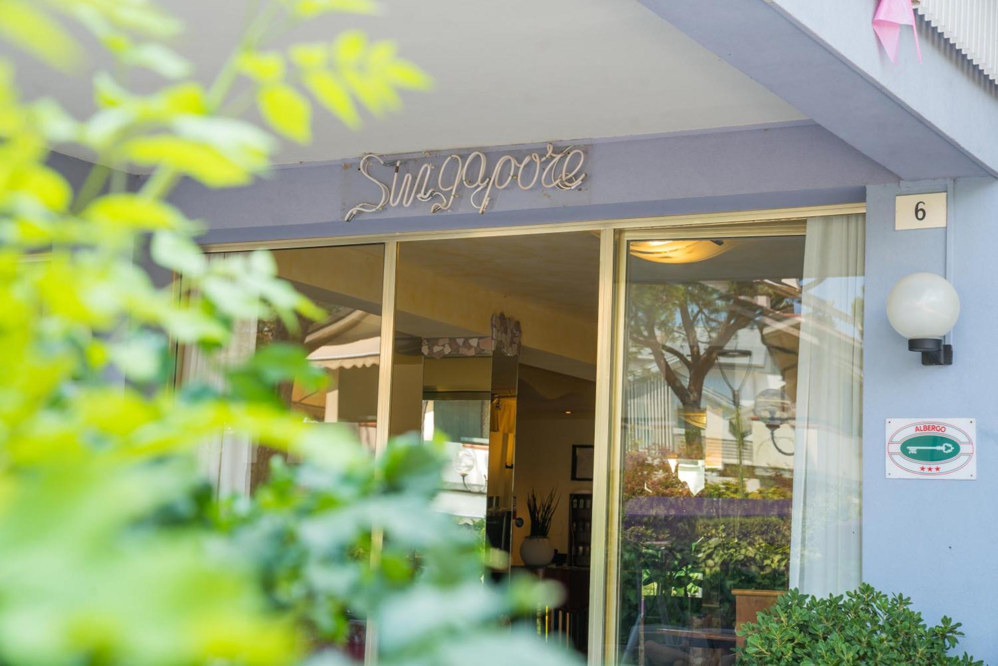 Hotel Singapore Milano Marittima Exteriör bild